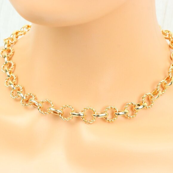 "Minimalist & Elegant Necklace Chain – Perfect for Women & Girls | UNVRC1594 - Picture 8 of 10